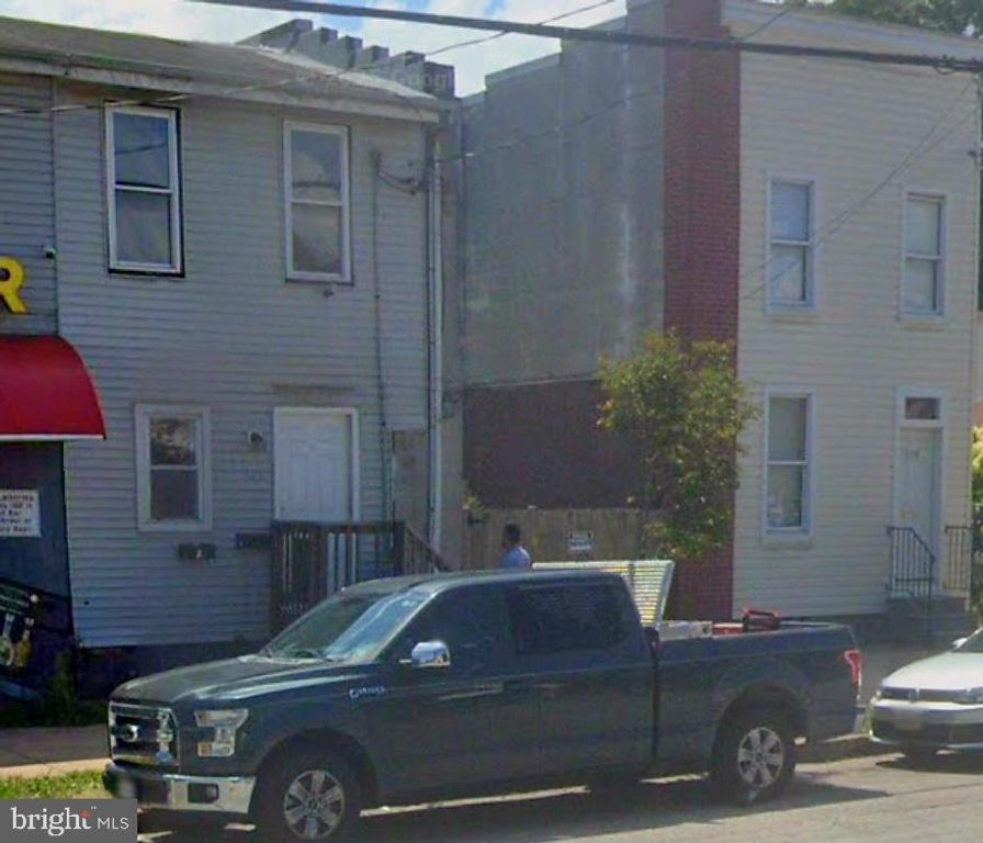 523 E PATAPSCO AVE, Baltimore, MD 21225