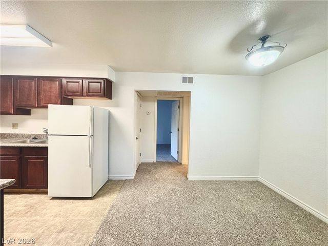 5000 Indian River Drive 484, Las Vegas, NV 89103