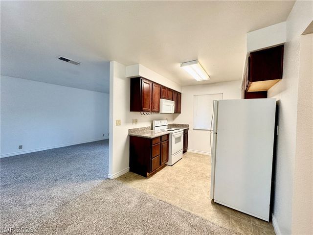 5000 Indian River Drive 484, Las Vegas, NV 89103