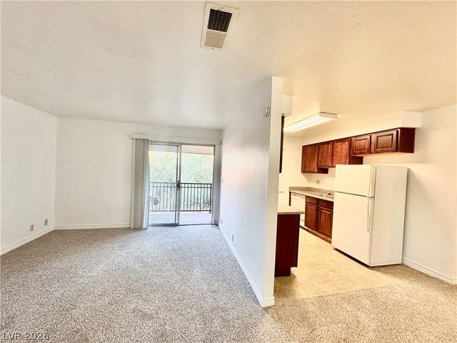 5000 Indian River Drive 484, Las Vegas, NV 89103