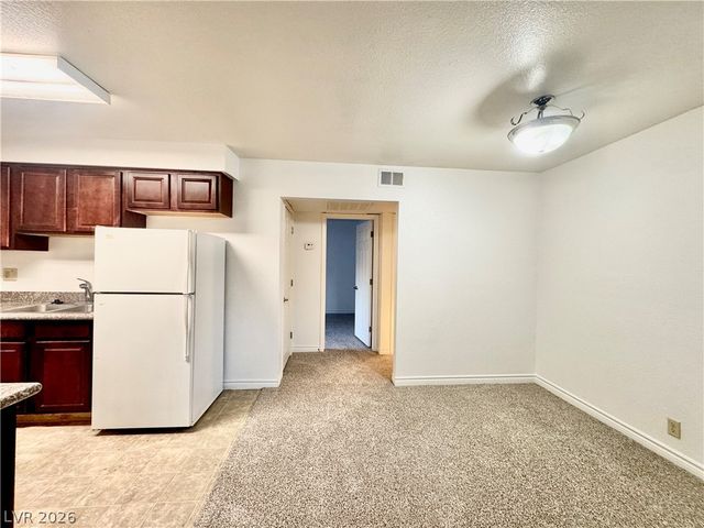 5000 Indian River Drive 484, Las Vegas, NV 89103