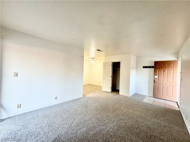 5000 Indian River Drive 484, Las Vegas, NV 89103