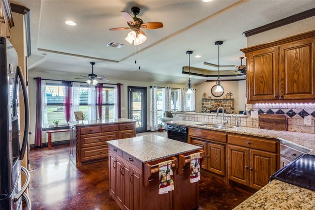 143 Gibson Lane, Weatherford, TX 76088