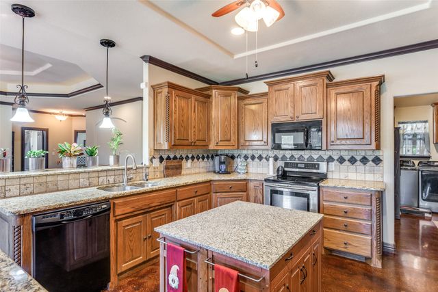 143 Gibson Lane, Weatherford, TX 76088