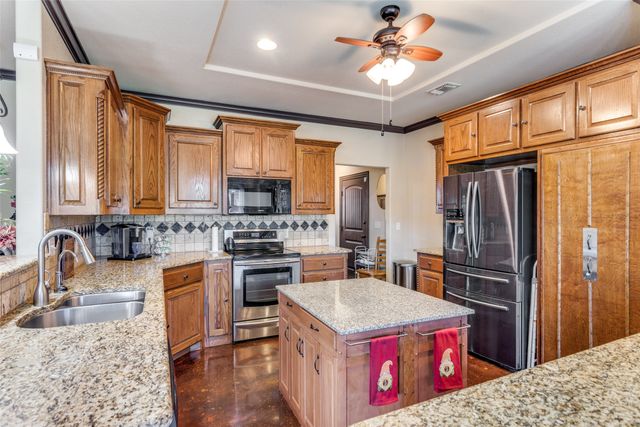 143 Gibson Lane, Weatherford, TX 76088