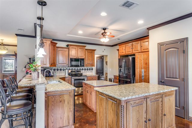 143 Gibson Lane, Weatherford, TX 76088