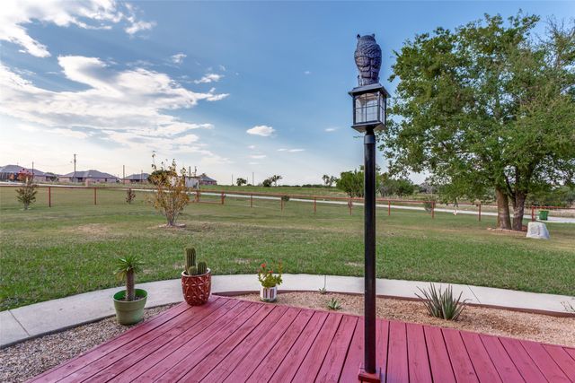 143 Gibson Lane, Weatherford, TX 76088