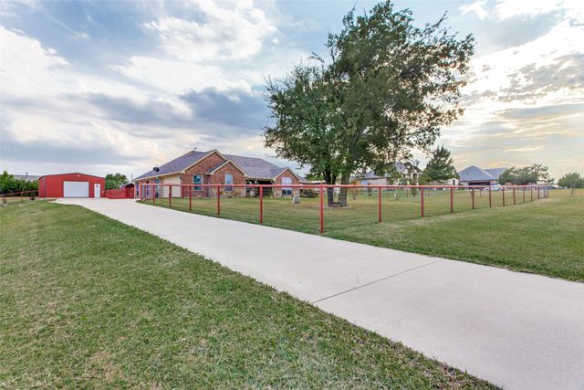 143 Gibson Lane, Weatherford, TX 76088