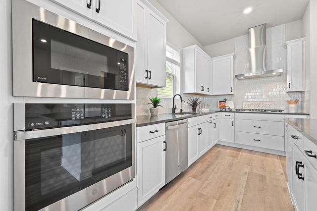 127 Moonlit Stream PASS, Dripping Springs, TX 78620