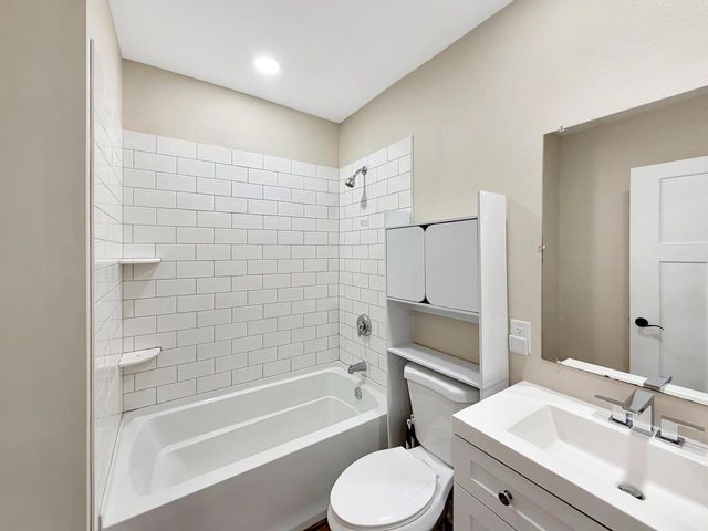 86 Lighthouse COURT, Sheboygan, WI 53081