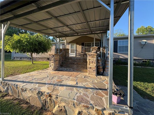 1620 Rogers Road, Mount Airy, NC 27030