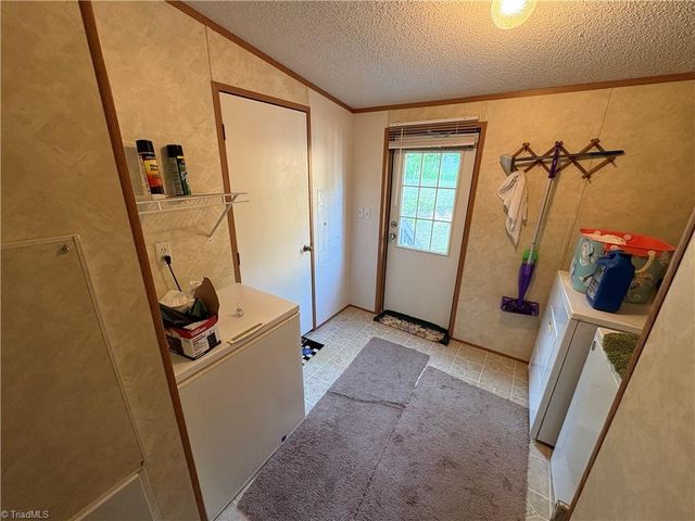 1620 Rogers Road, Mount Airy, NC 27030