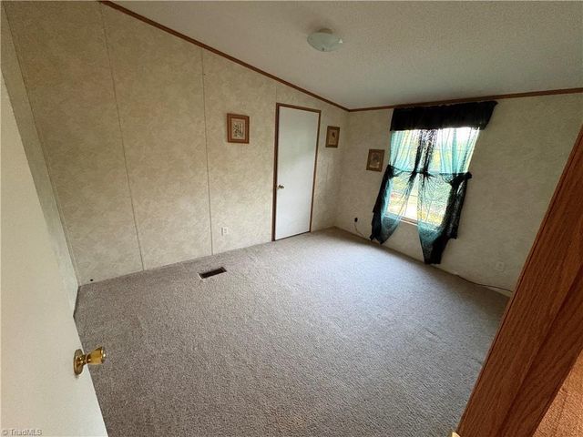 1620 Rogers Road, Mount Airy, NC 27030