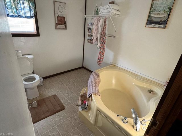 1620 Rogers Road, Mount Airy, NC 27030