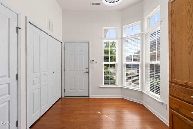 725 Bradhurst Place, Cary, NC 27519