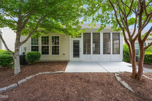 725 Bradhurst Place, Cary, NC 27519