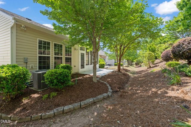 725 Bradhurst Place, Cary, NC 27519