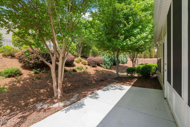 725 Bradhurst Place, Cary, NC 27519