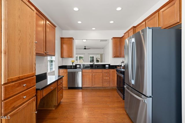 725 Bradhurst Place, Cary, NC 27519