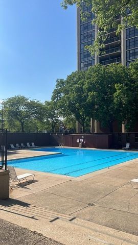 2921 S Michigan Avenue 517, Chicago, IL 60616