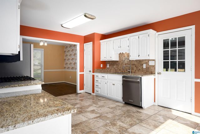 414 HICKORY DRIVE, Gardendale, AL 35071