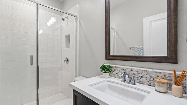 15835 Lesar Pl, San Diego, CA 92127