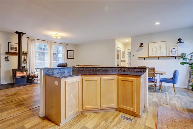 10066 Smith Rd, Grass Valley, CA 95949