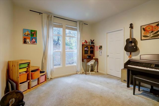 10066 Smith Rd, Grass Valley, CA 95949