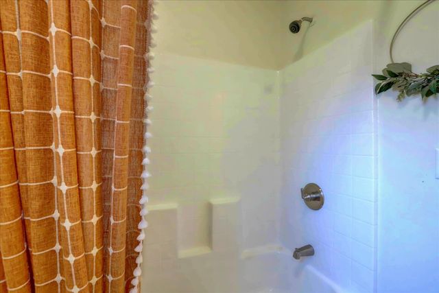 10066 Smith Rd, Grass Valley, CA 95949