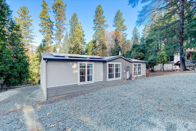 10066 Smith Rd, Grass Valley, CA 95949