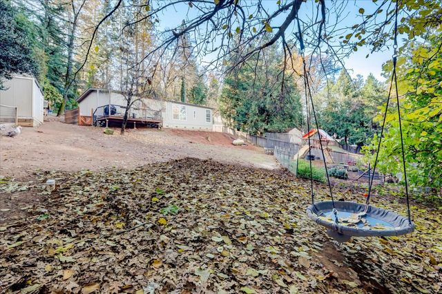 10066 Smith Rd, Grass Valley, CA 95949