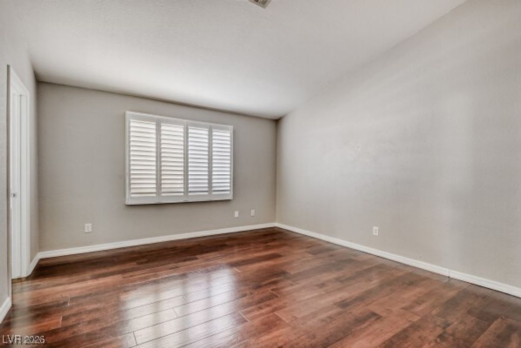 Image 10 of property listing at 8212 Confetti Circle, Las Vegas, NV 89145