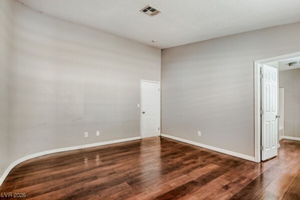 Image 11 of property listing at 8212 Confetti Circle, Las Vegas, NV 89145