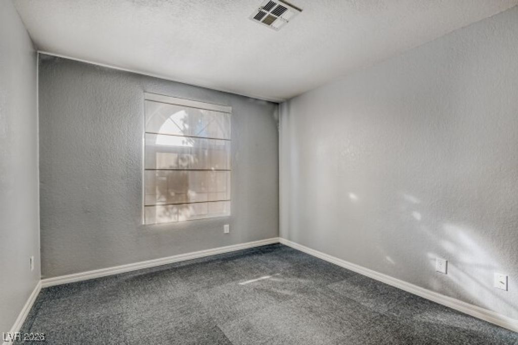 Image 12 of property listing at 8212 Confetti Circle, Las Vegas, NV 89145