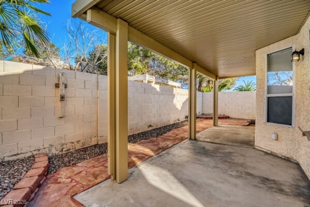 Image 16 of property listing at 8212 Confetti Circle, Las Vegas, NV 89145