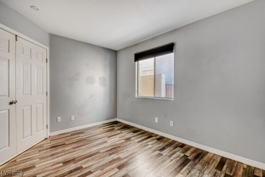 Image 9 of property listing at 8212 Confetti Circle, Las Vegas, NV 89145