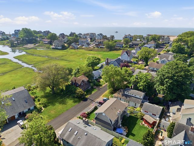 17 Linden Lane, Madison, CT 06443