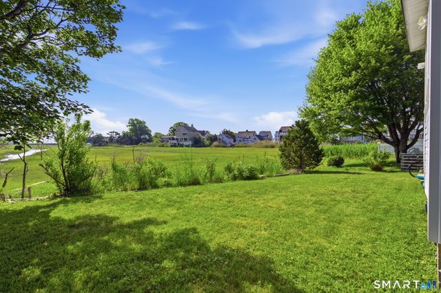 17 Linden Lane, Madison, CT 06443