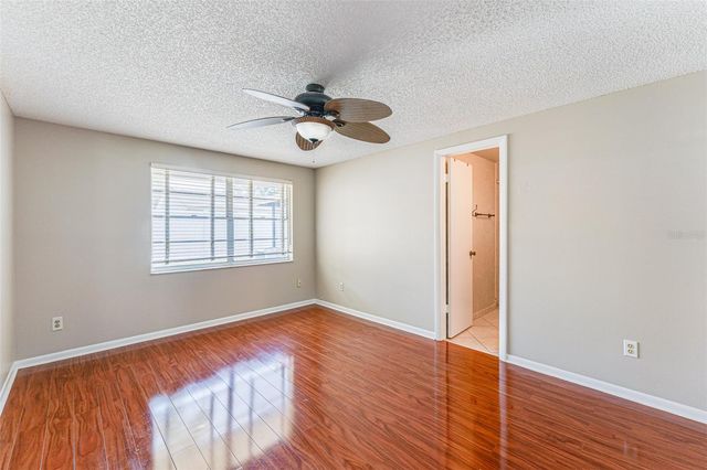 16017 WOODPINE DRIVE, Tampa, FL 33618