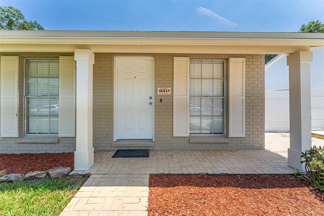 16017 WOODPINE DRIVE, Tampa, FL 33618