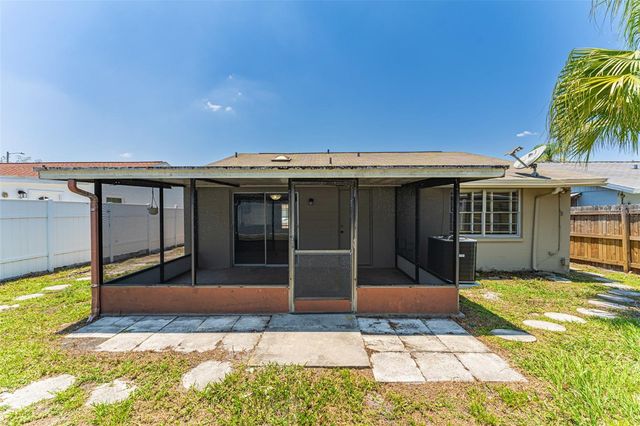 16017 WOODPINE DRIVE, Tampa, FL 33618