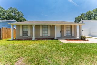 16017 WOODPINE DRIVE, Tampa, FL 33618