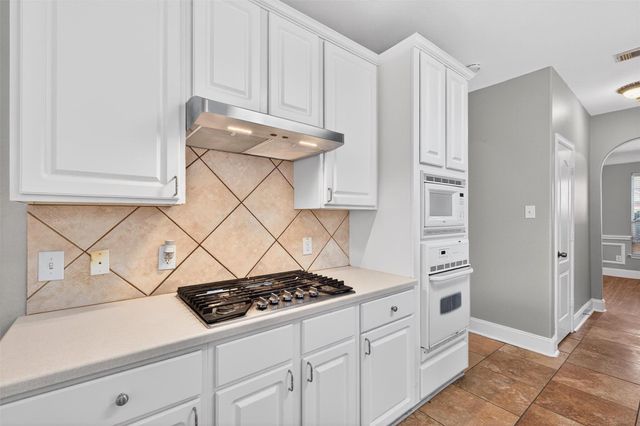 13835 Bentpath Drive, Houston, TX 77014