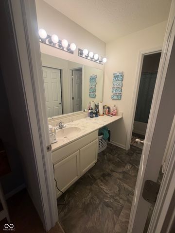 916 Beal Way, Indianapolis, IN 46217