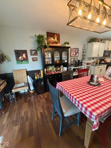 916 Beal Way, Indianapolis, IN 46217