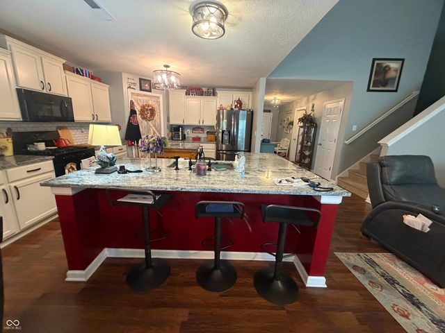 916 Beal Way, Indianapolis, IN 46217