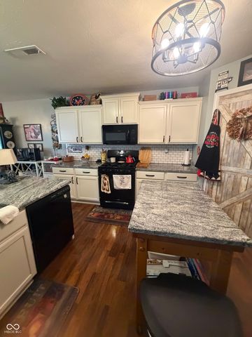 916 Beal Way, Indianapolis, IN 46217