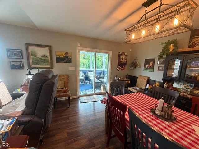 916 Beal Way, Indianapolis, IN 46217