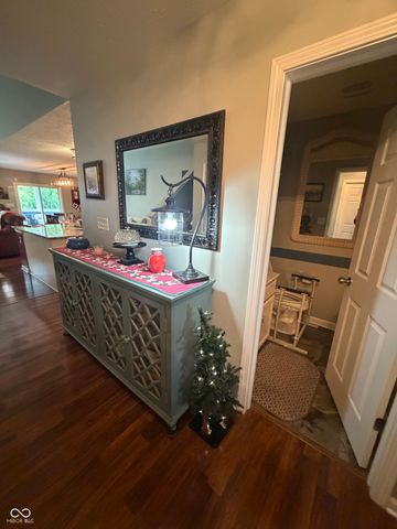 916 Beal Way, Indianapolis, IN 46217