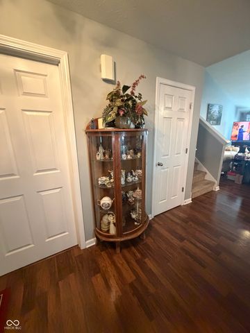 916 Beal Way, Indianapolis, IN 46217